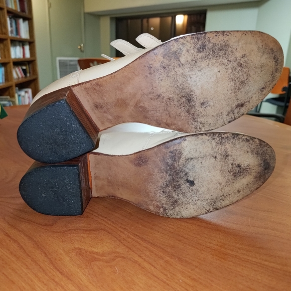 JOHN FLUEVOG Adrians : Alli 4-Buckle Mary Jane Brogue Wingtip Shoes US 7 Beige - Picture 15 of 16